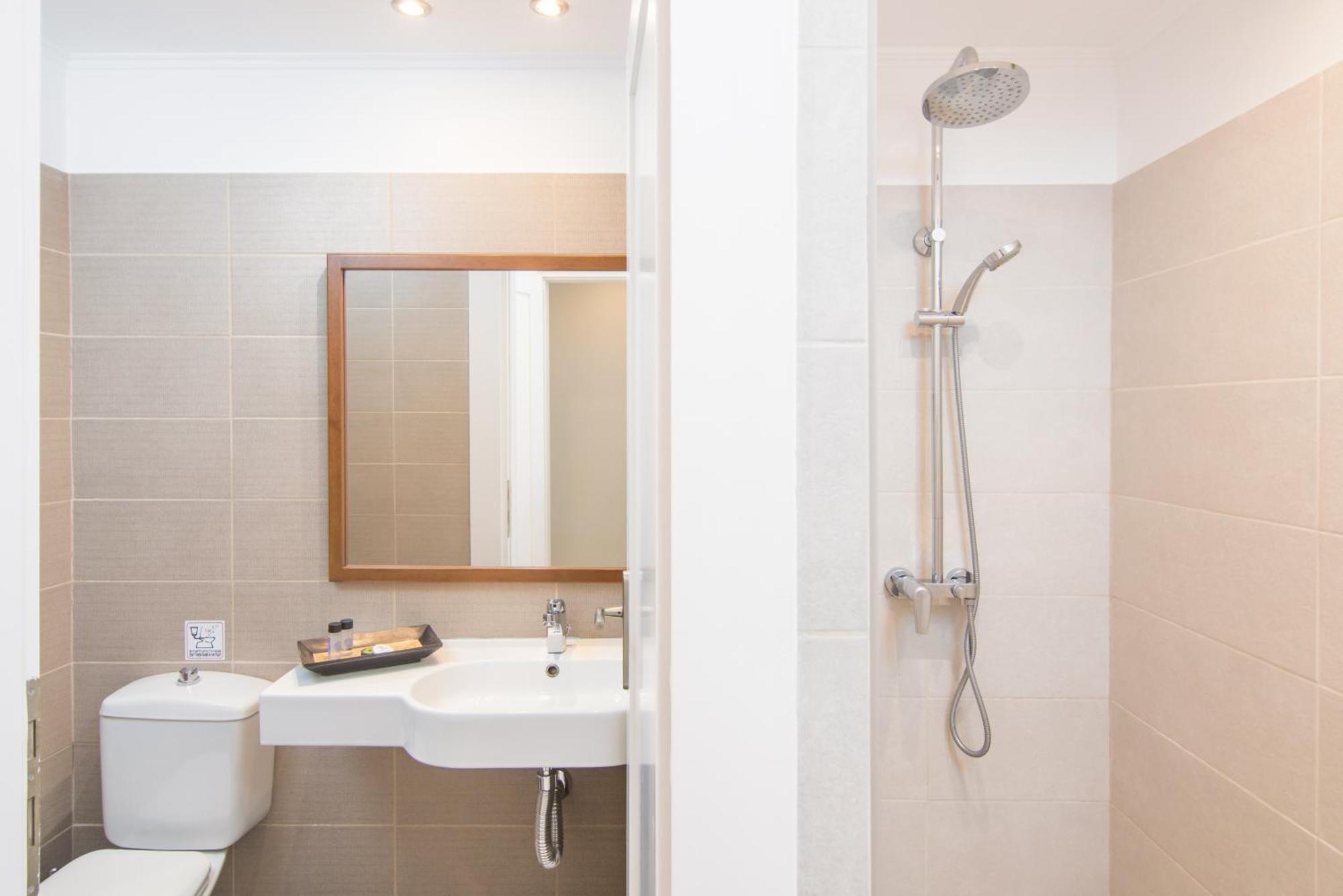 Helion Apartments Gouviá Extérieur photo