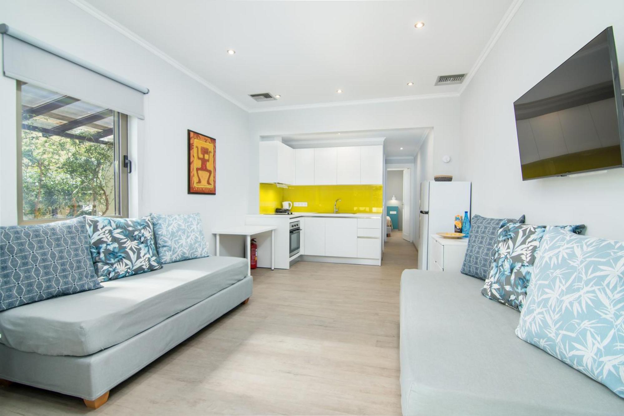 Helion Apartments Gouviá Extérieur photo