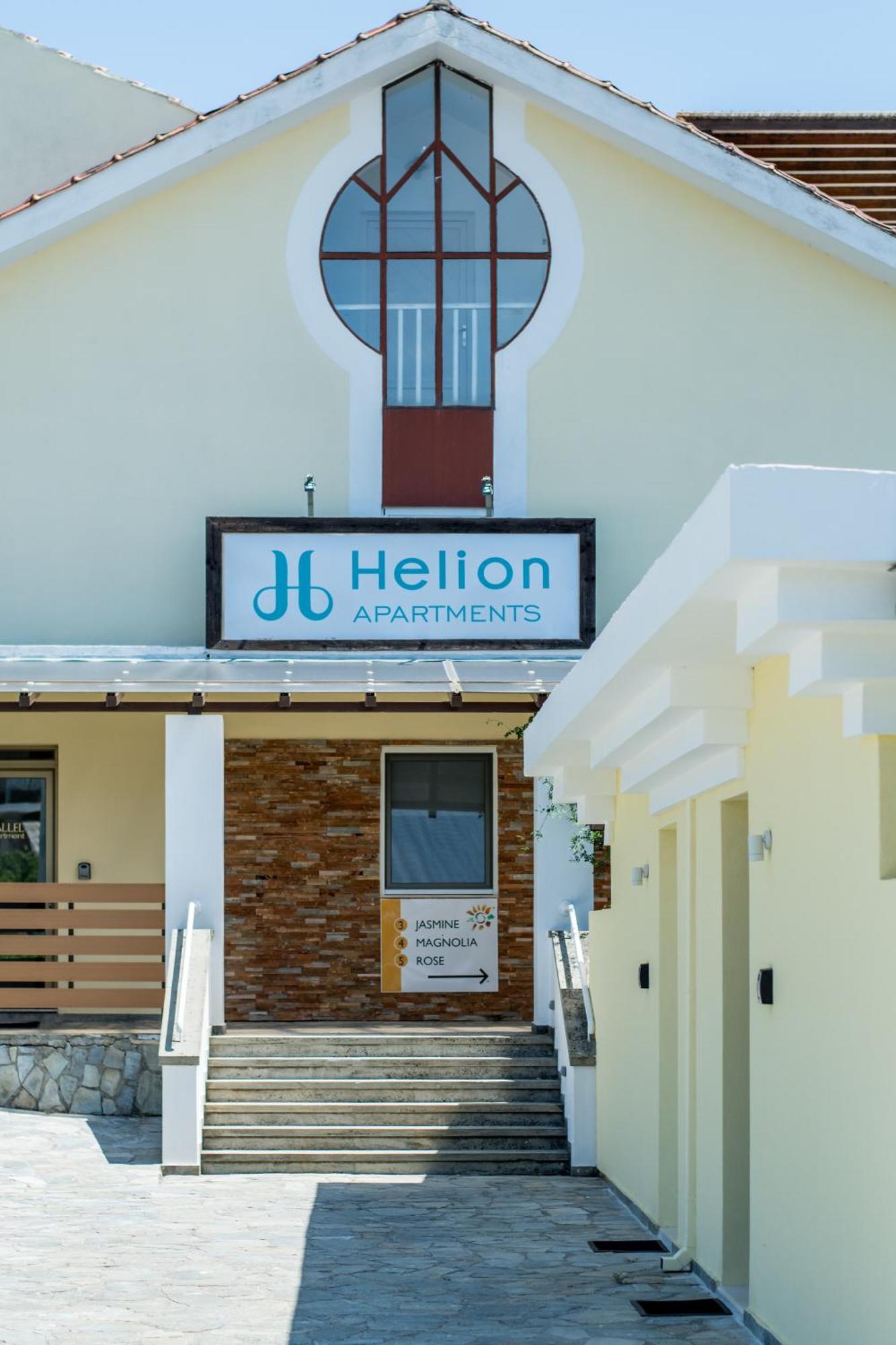 Helion Apartments Gouviá Extérieur photo