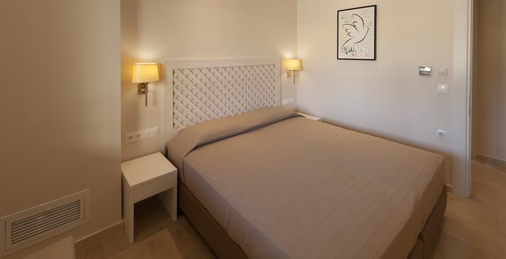 Helion Apartments Gouviá Extérieur photo