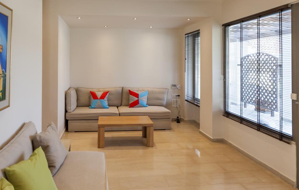 Helion Apartments Gouviá Extérieur photo