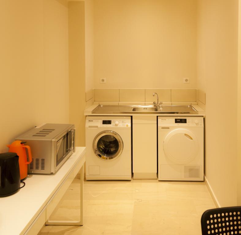 Helion Apartments Gouviá Extérieur photo